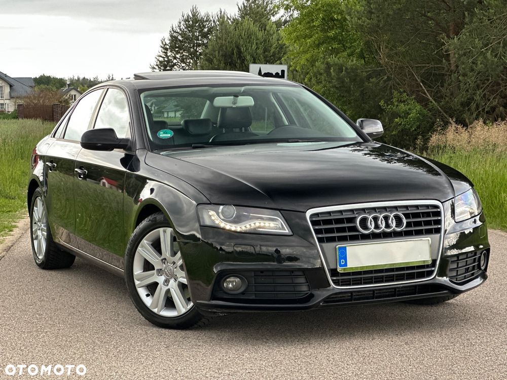Audi A4 Limousine - 1