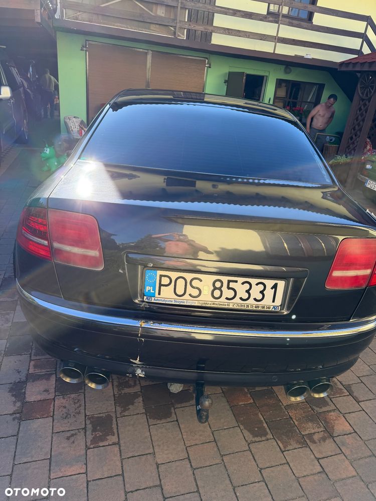 Audi A8 4.2 Quattro - 2