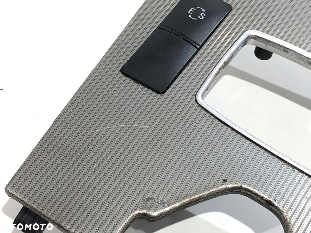 LISTWY DEKOR  MERCEDES-BENZ KLASA E (W212) 2009 - 2016 E 300 Hybrid / BlueTEC Hybrid (212.098) 150 - 12