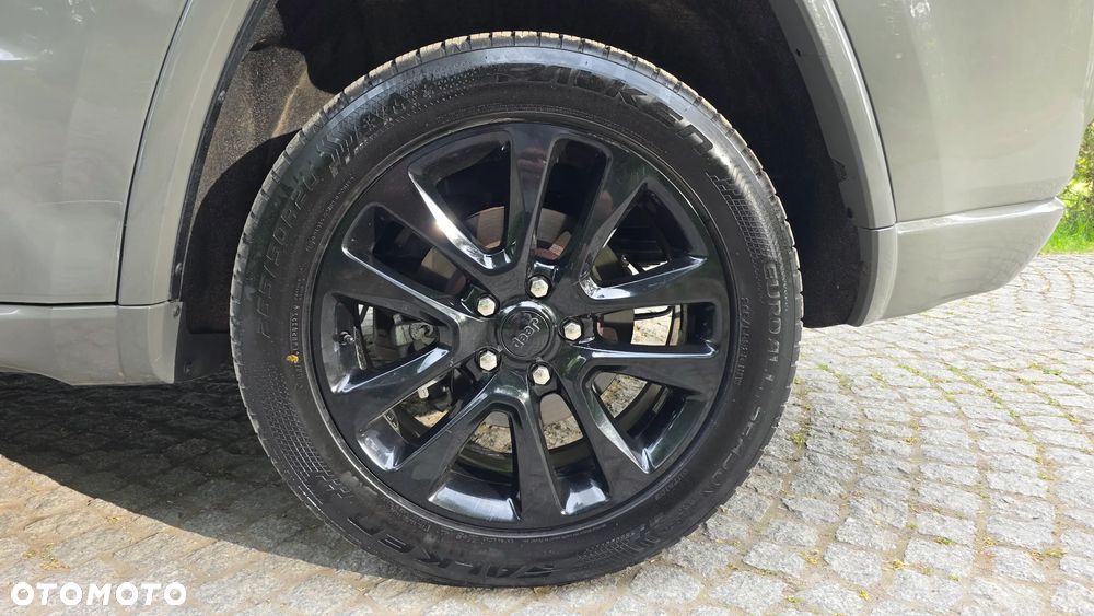 Jeep Grand Cherokee - 21
