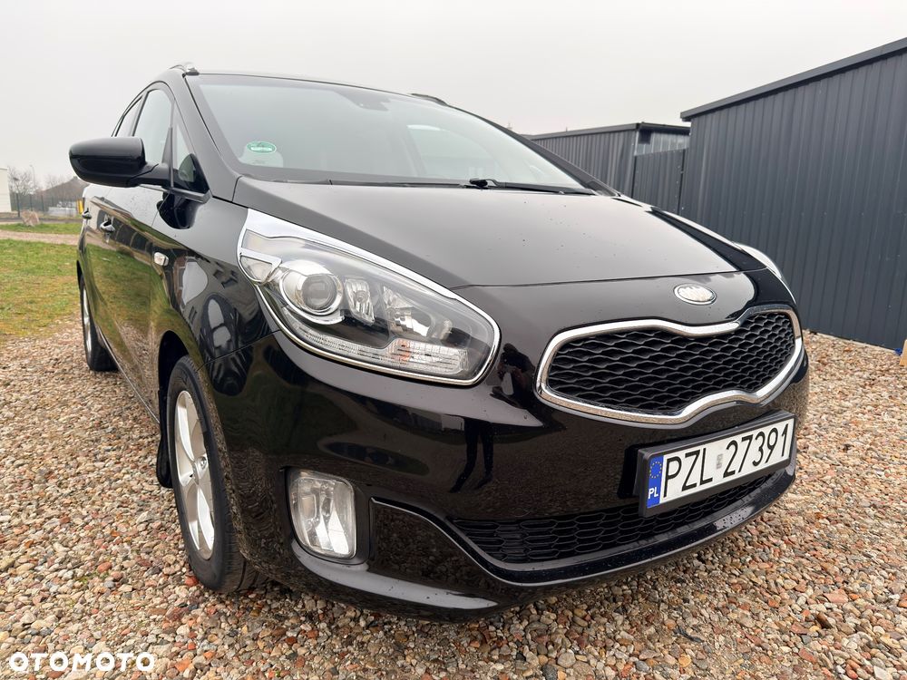 Kia Carens 1.6 GDI XL 7os - 16