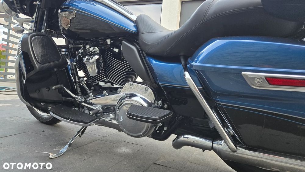 Harley-Davidson Touring Electra Glide - 2