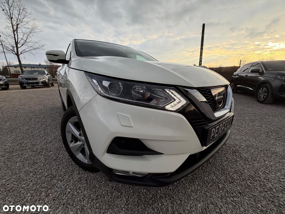 Nissan Qashqai 1.6 DCi 4x4 N-Connecta EU6 - 17