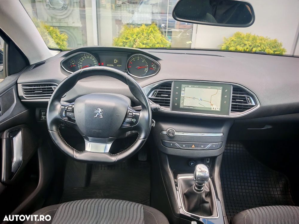 Peugeot 308 1.6HDi Premium - 8