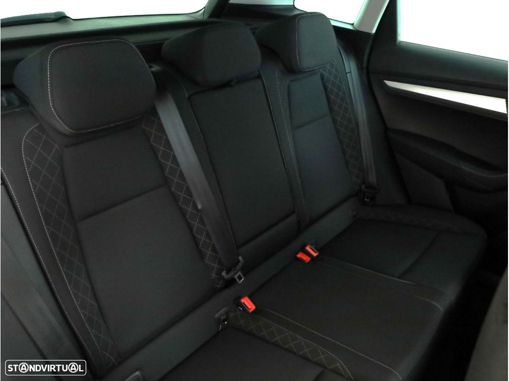 Skoda Karoq 2.0 TDI Ambition - 15