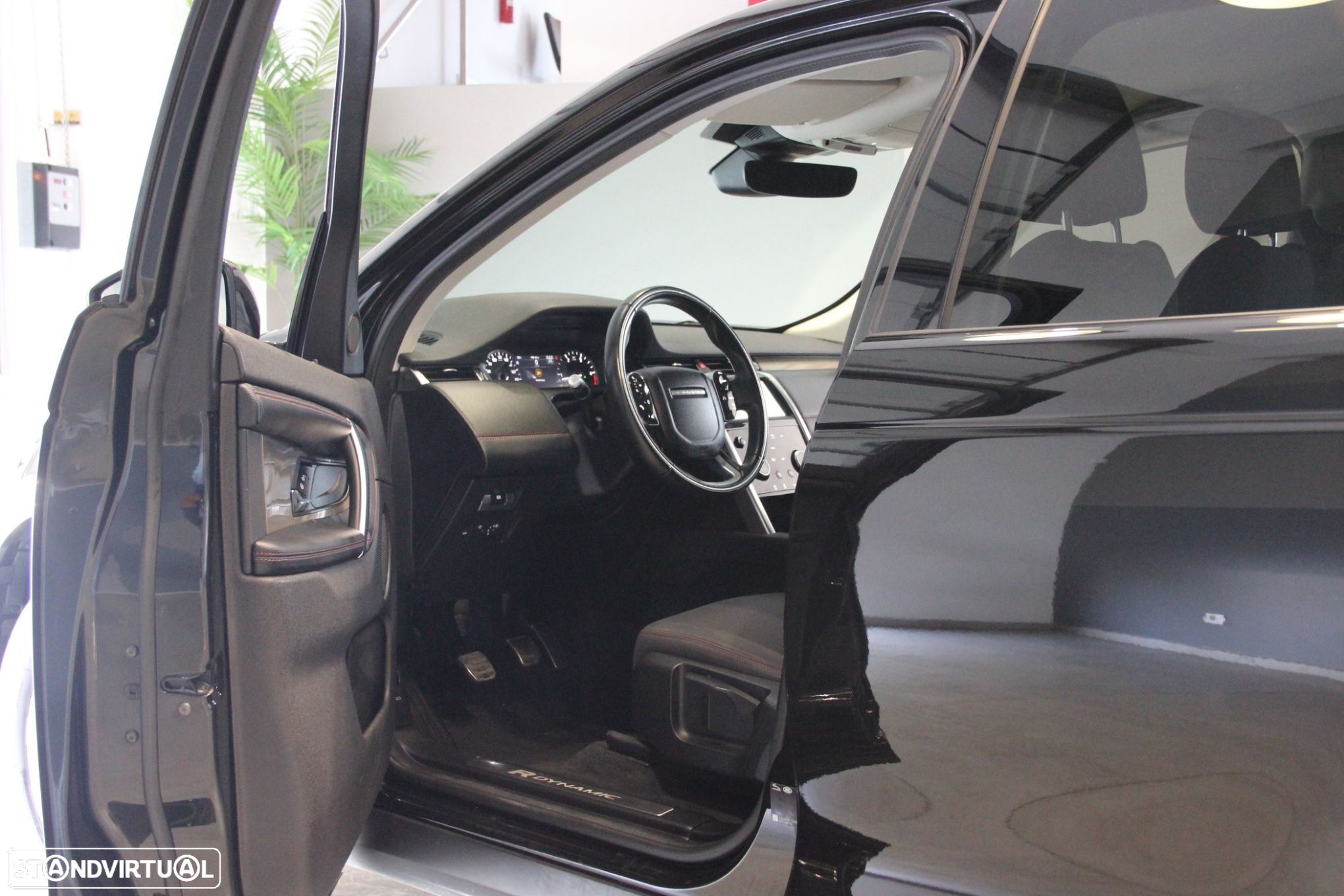 Land Rover Discovery Sport 2.0 eD4 R-Dynamic 7L - 5