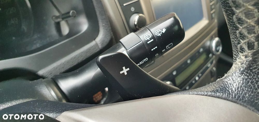Toyota Avensis - 19