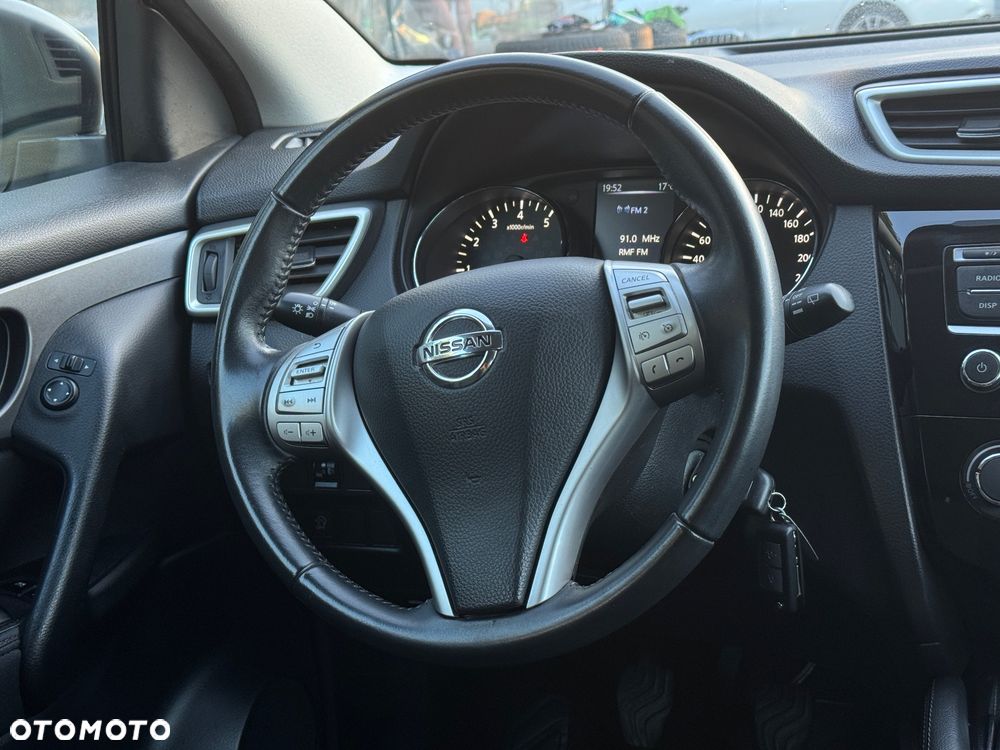 Nissan Qashqai 1.2 DIG-T Visia - 14