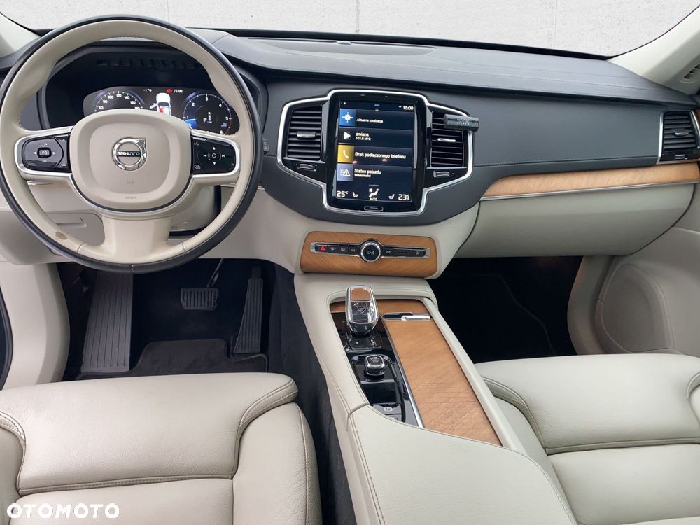 Volvo XC 90 - 13