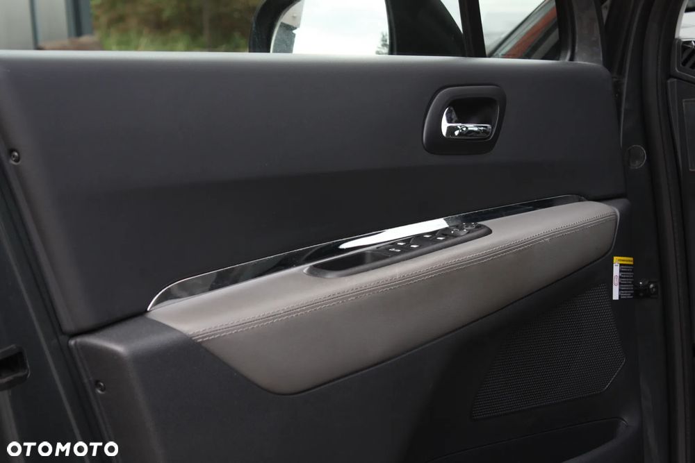 Peugeot 5008 155 THP Automatik Allure - 17