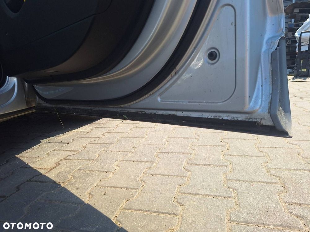 DRZWI KOMPLETNE PRAWY PRZÓD AUDI Q7 I LY7W - 9
