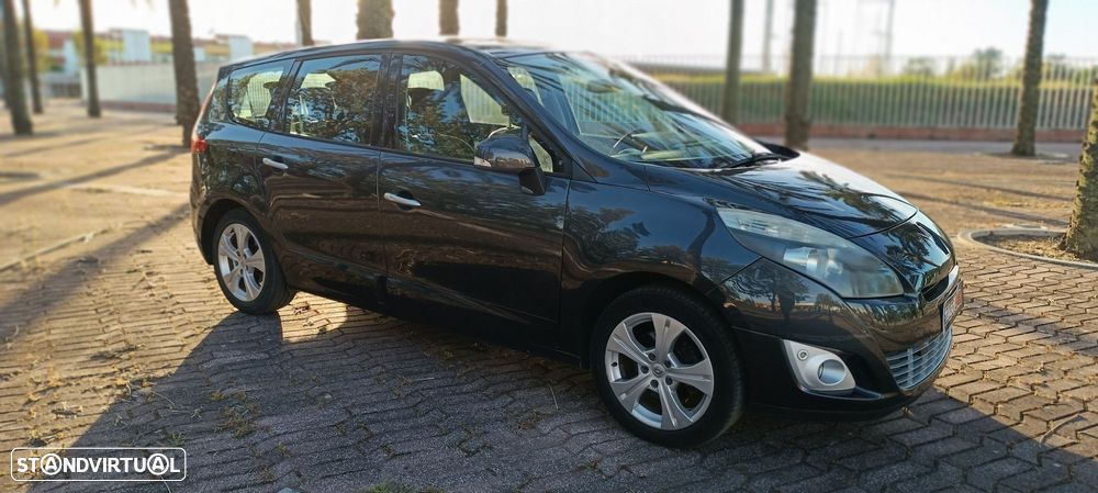 Renault Grand Scénic - 24
