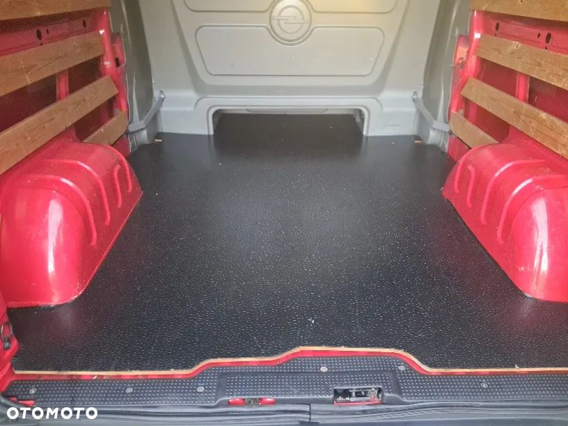 Opel Vivaro - 9