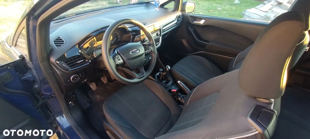Ford Fiesta 1.1 S&S TREND - 10