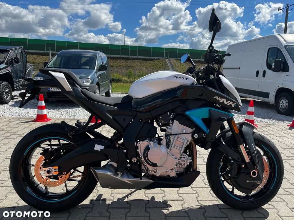 CFMoto 675NK - 8