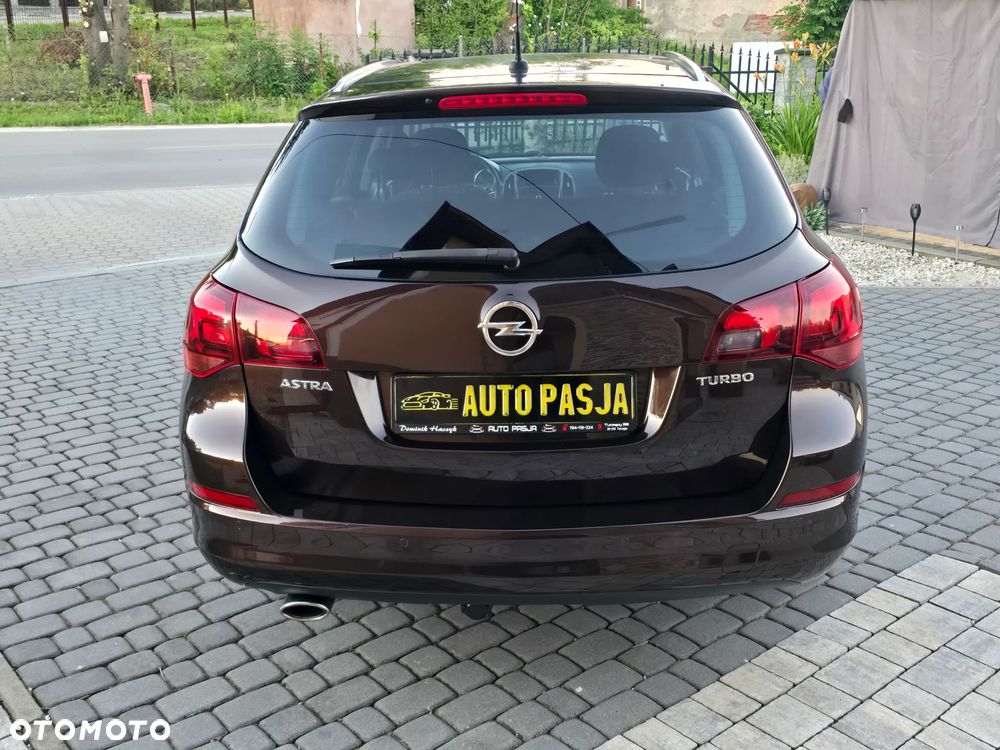 Opel Astra 1.4 Turbo Cosmo - 11