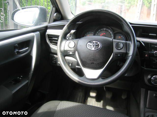 Toyota Corolla 1.4 D-4D Active EU6 - 11