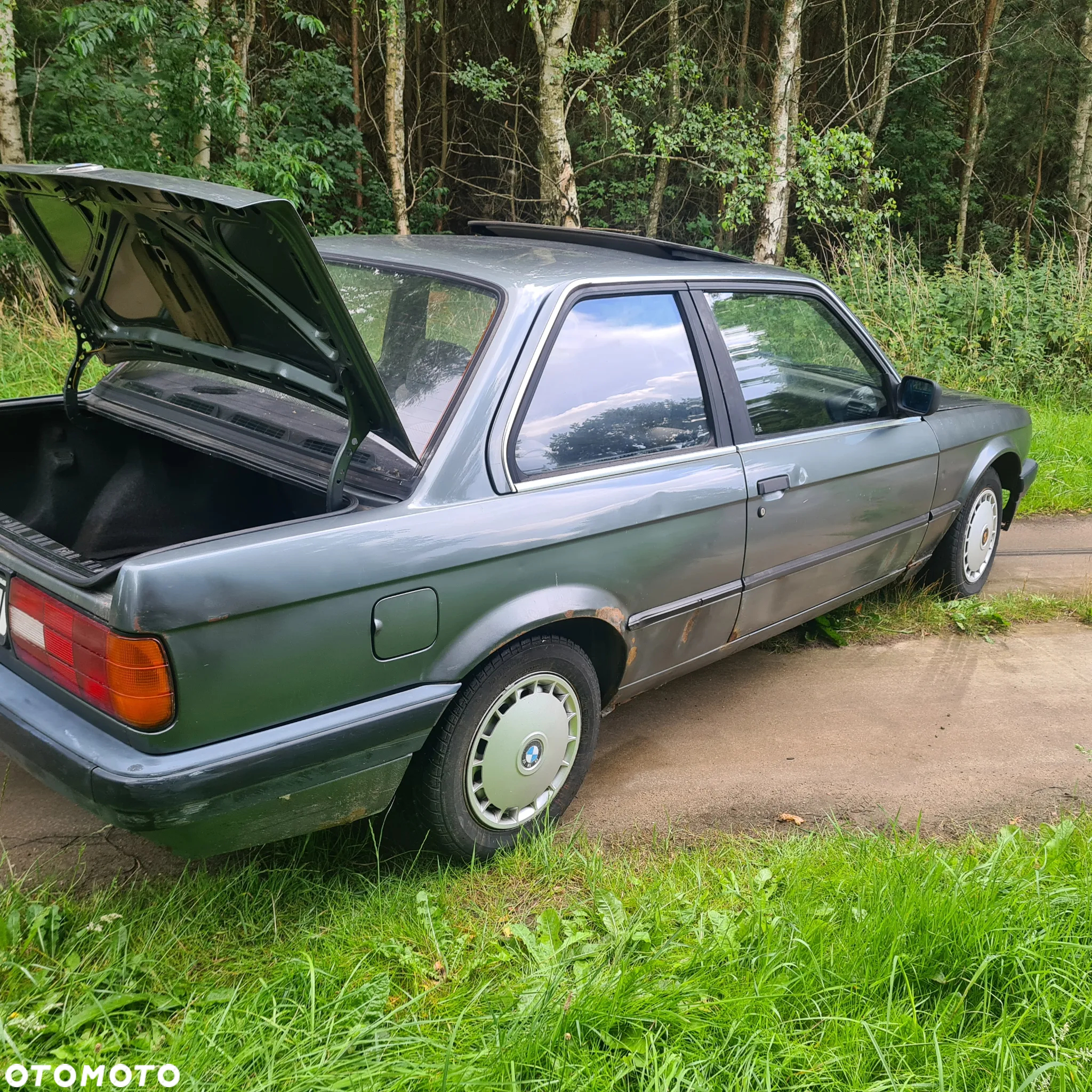 BMW Seria 3 320i - 11