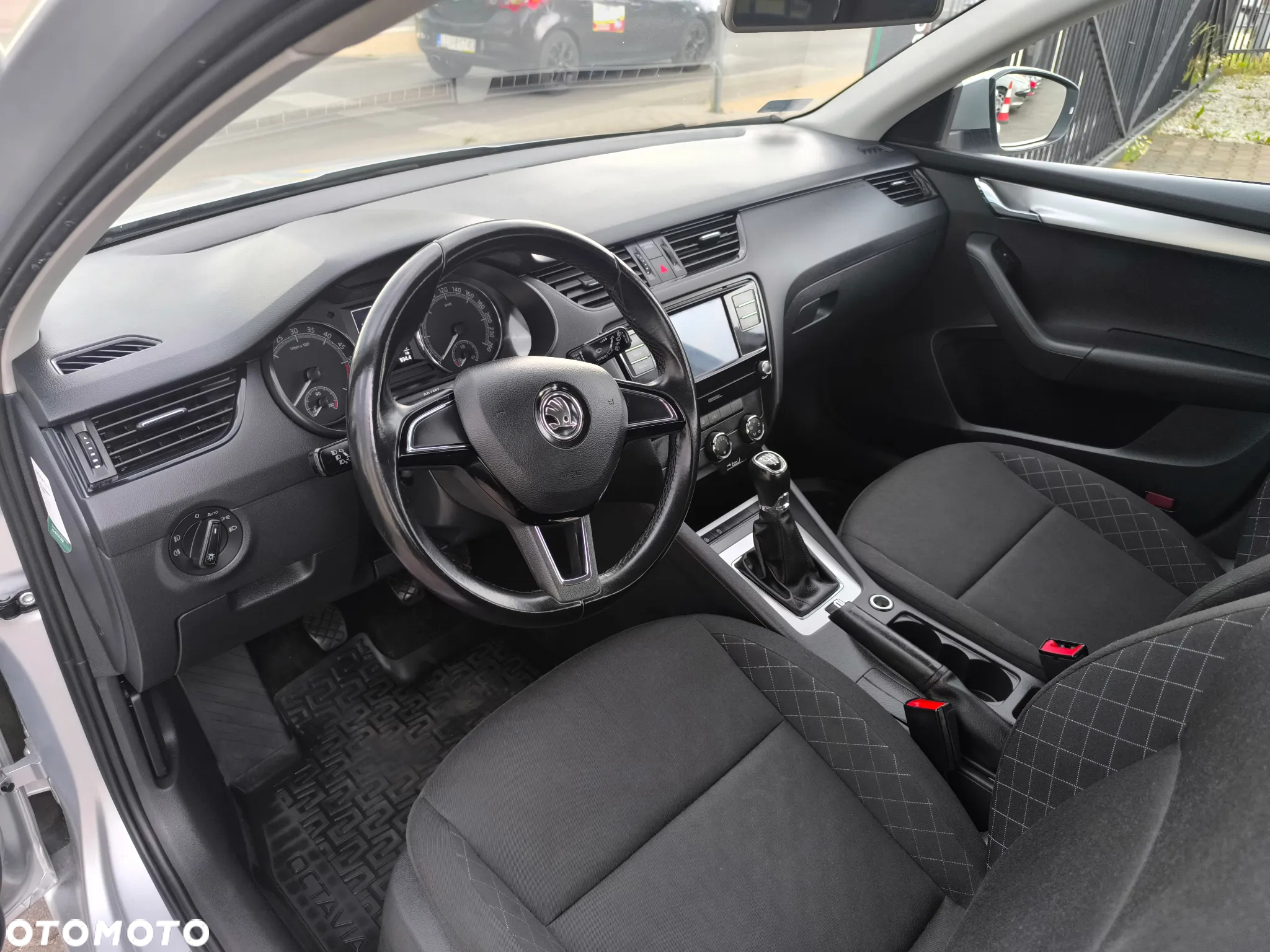 Skoda Octavia 1.6 TDI SCR Ambition - 9