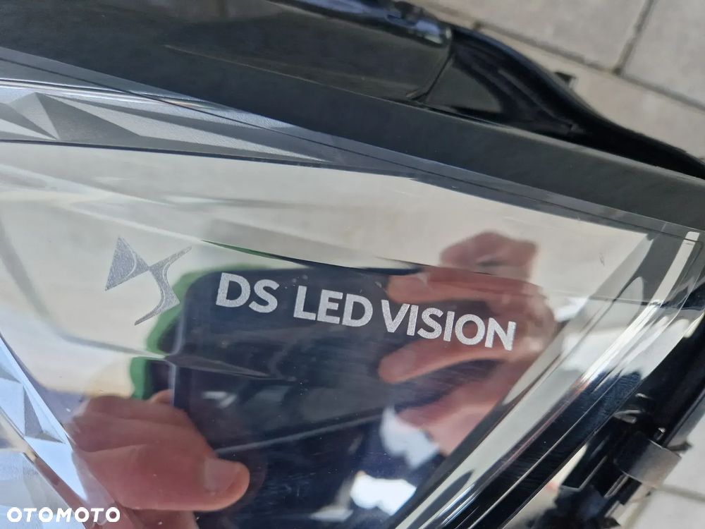 LAMPA PRZEDNIA LEWA DS 7 CROSSBACK 2017-- DS LED VISION - 8