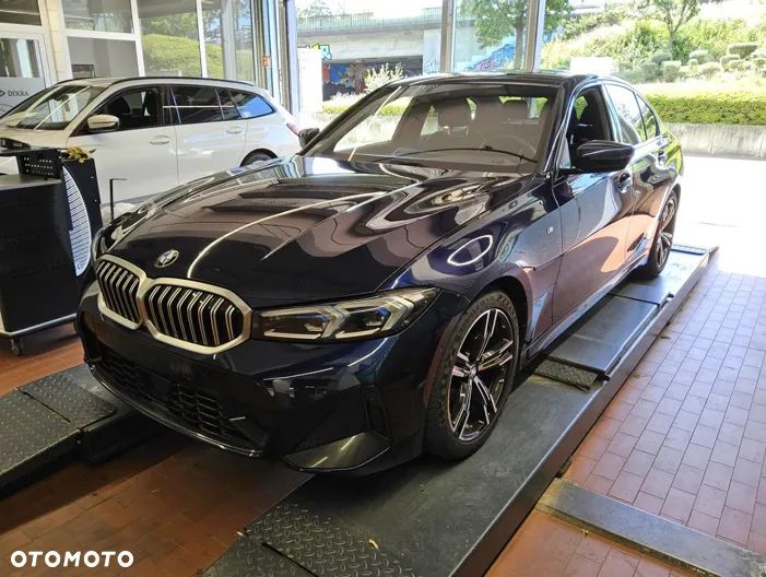 BMW Seria 3 320d M Sport - 1