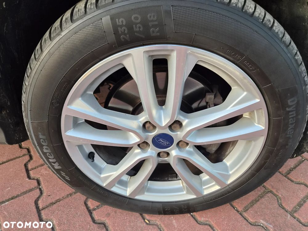 Ford Kuga 2.0 TDCi 4x4 Titanium - 32