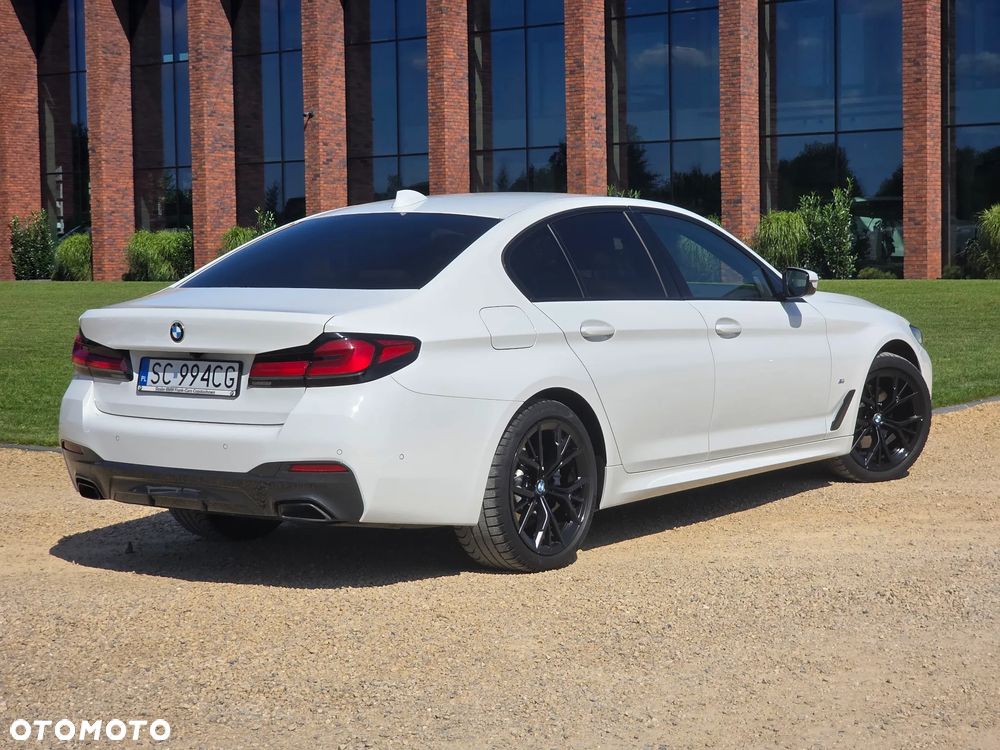 BMW Seria 5 520d xDrive mHEV sport - 12