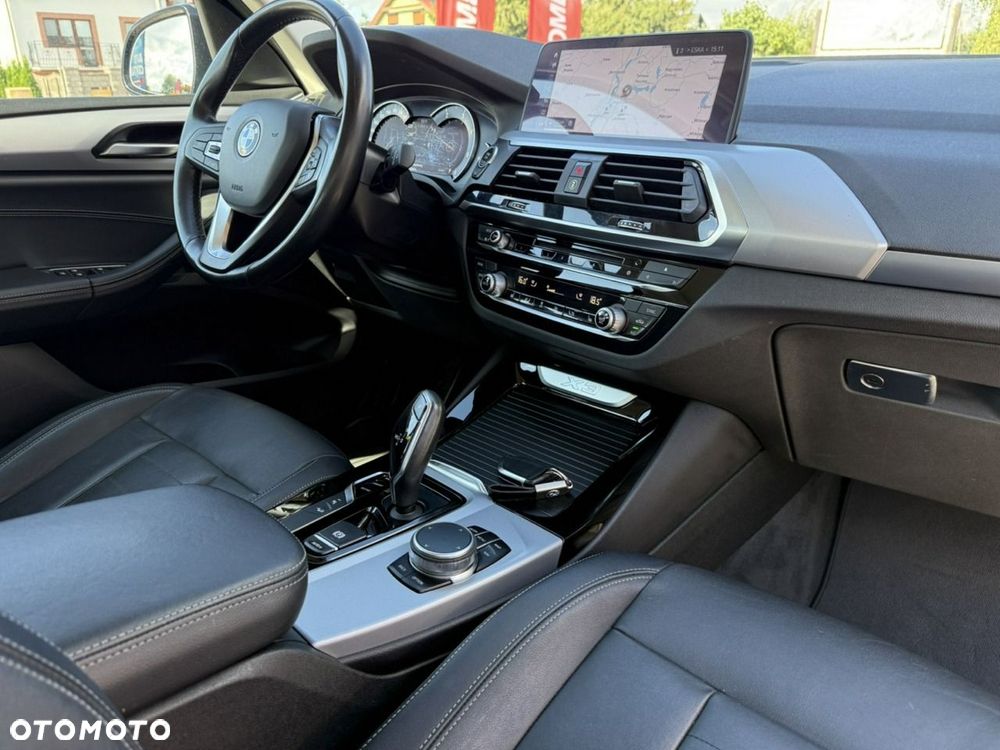 BMW X3 xDrive20d xLine - 13