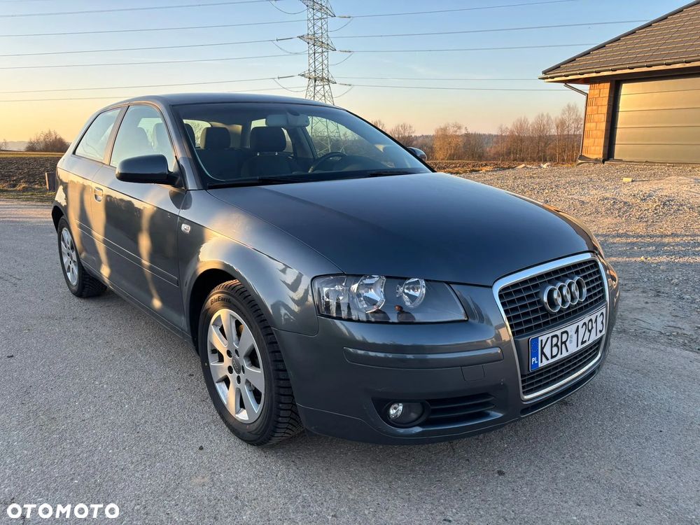 Audi A3 3-drzwiowe 1.4 TFSI Ambiente - 1