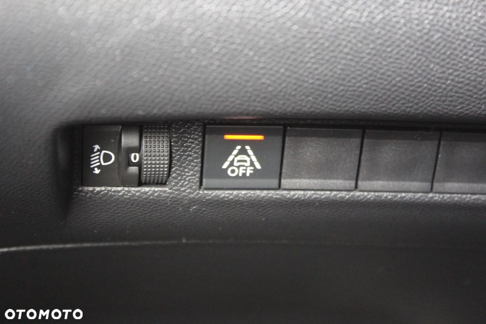 Peugeot 2008 1.5 BlueHDi Allure - 22