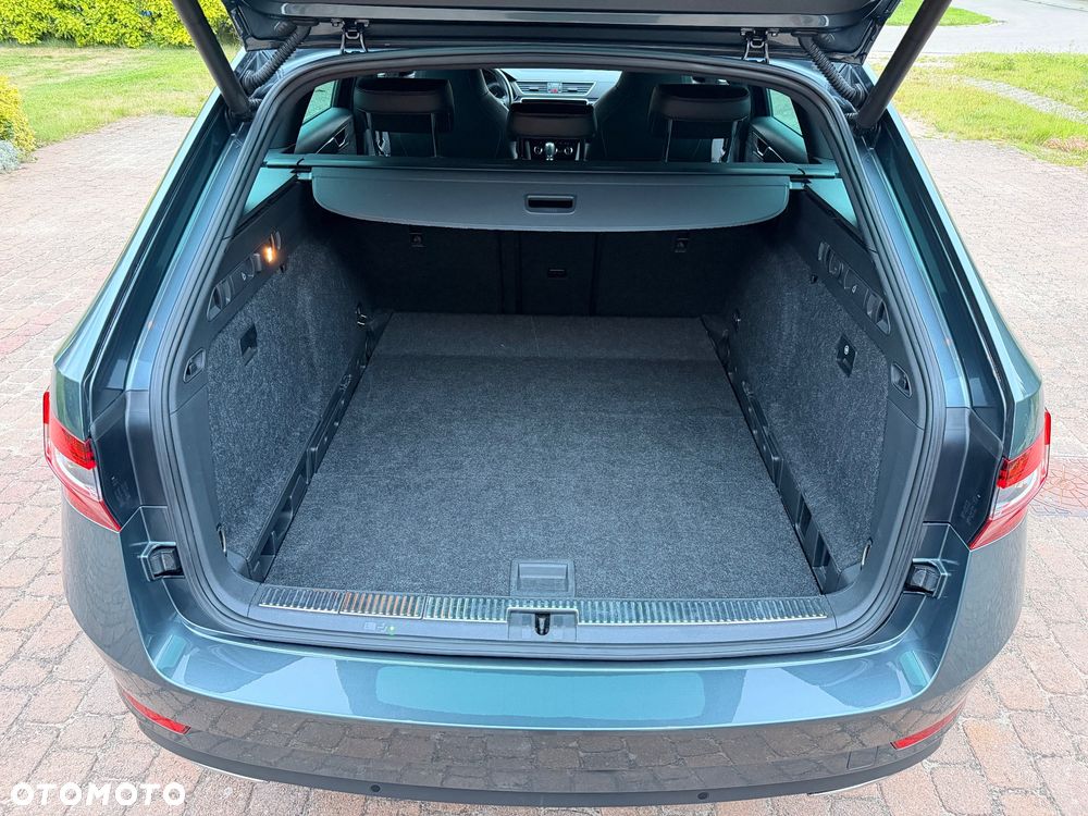 Skoda Superb 2.0 TSI 4x4 Sportline DSG - 28