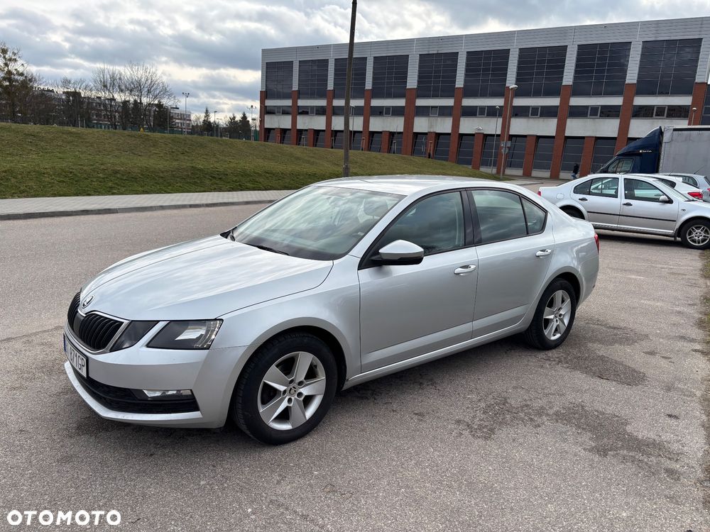 Skoda Octavia 1.6 TDI Active - 2