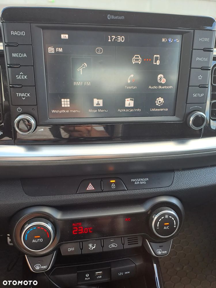 Kia Stonic 1.4 L - 16