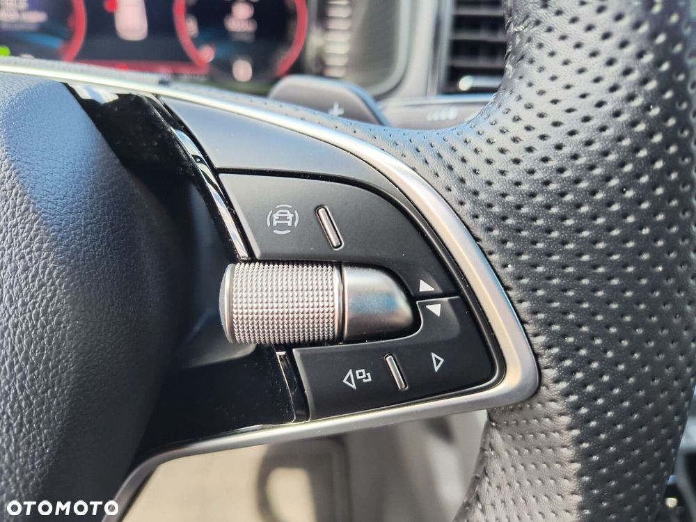 Skoda Karoq 1.5 TSI ACT Sportline DSG - 31