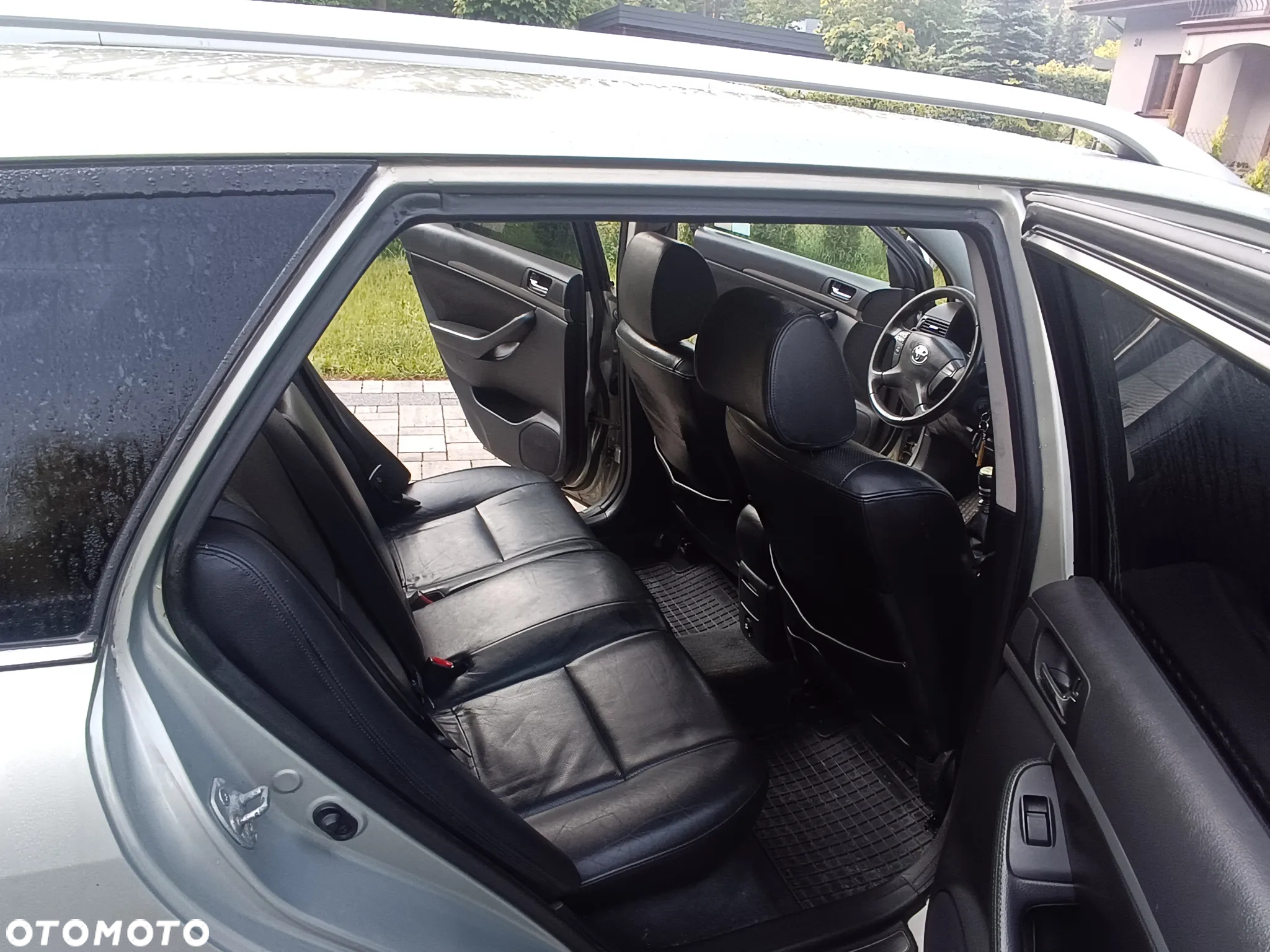 Toyota Avensis 2.0 D-4D Sol+NAVI - 18