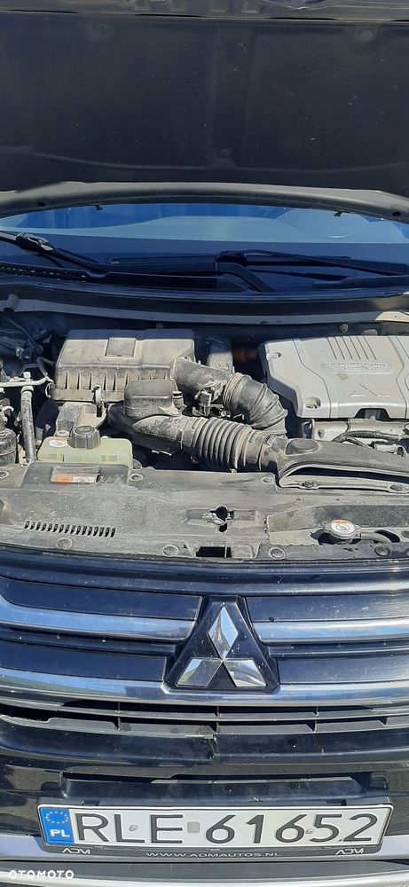 Mitsubishi Outlander 2.0 4WD Plus - 20