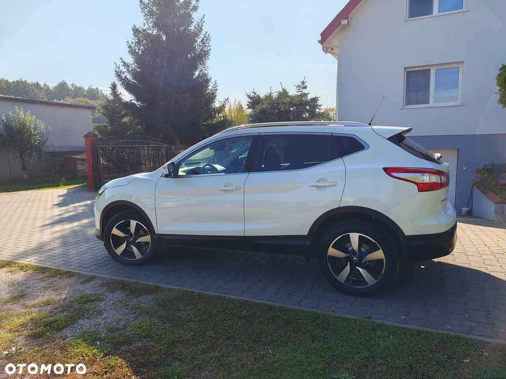 Nissan Qashqai 1.5 dCi N-Connecta - 28