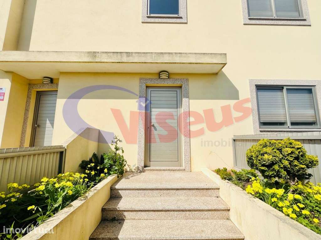 Andar Moradia T3 Próximo à Praia - Grande imagem: 3/37