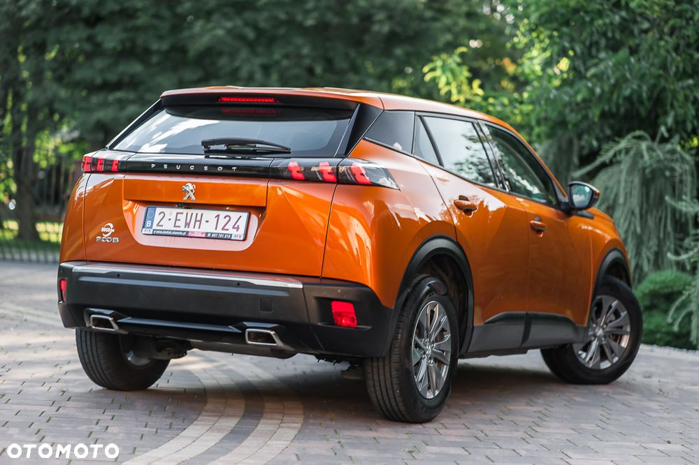 Peugeot 2008 1.2 PureTech Allure Pack S&S - 6