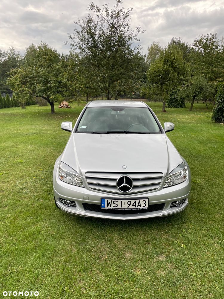 Mercedes-Benz C-Class 2007 photo 2