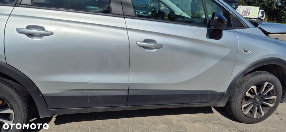 Opel Crossland X - 21