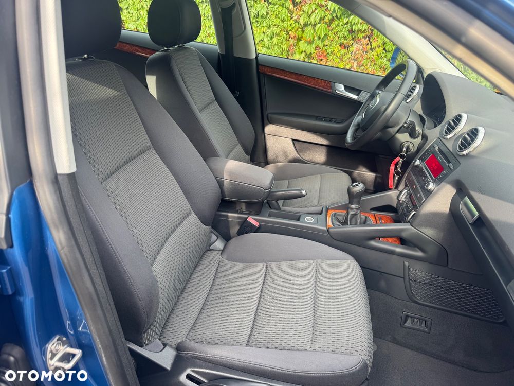 Audi A3 Sportback 1.6 Ambition - 9