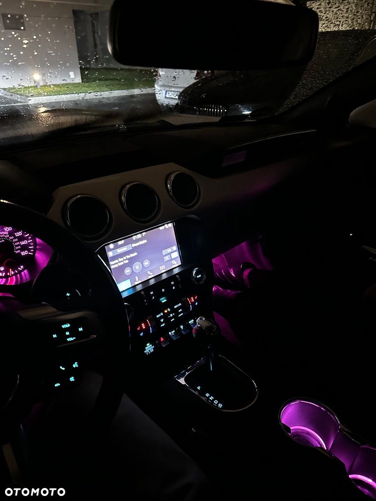 Ford Mustang 2.3 EcoBoost - 32