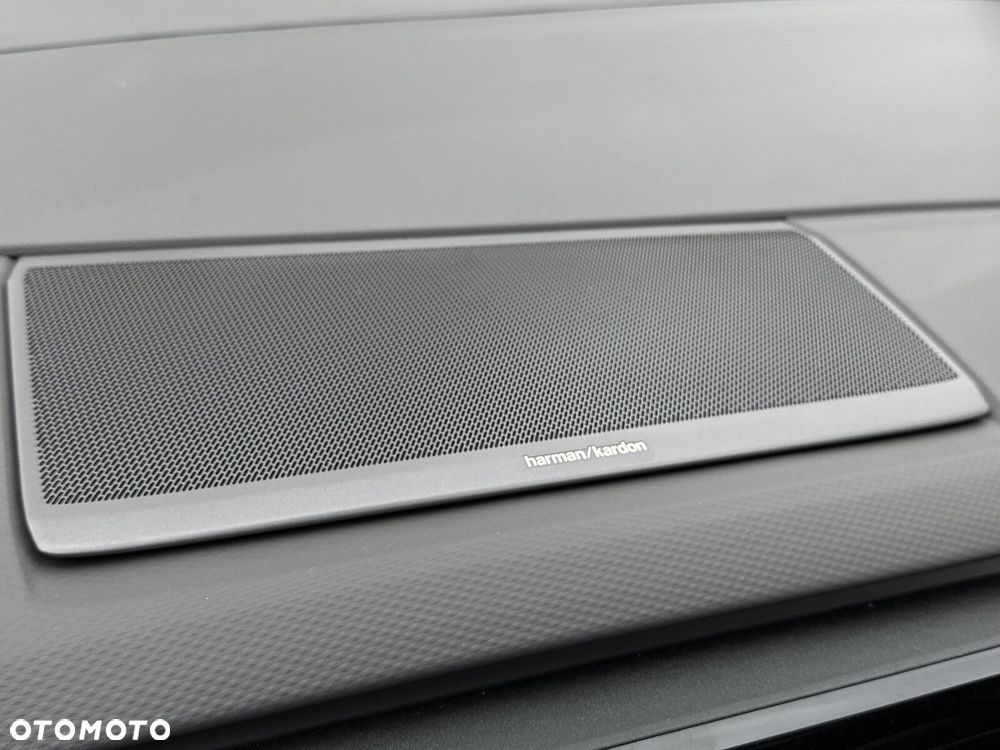 Volkswagen Multivan 2.0 TSI L2 Style DSG - 24