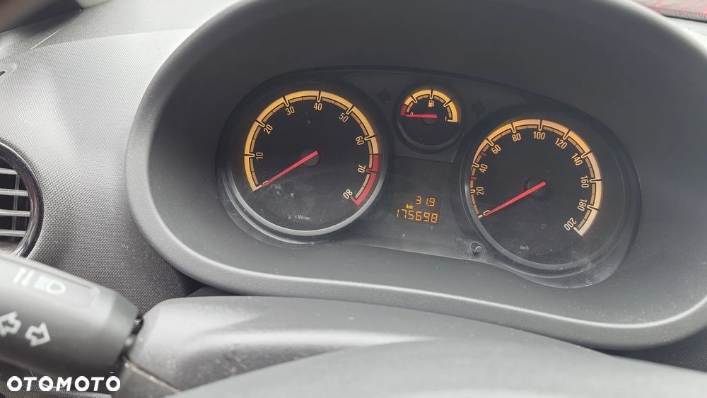 Opel Corsa - 4