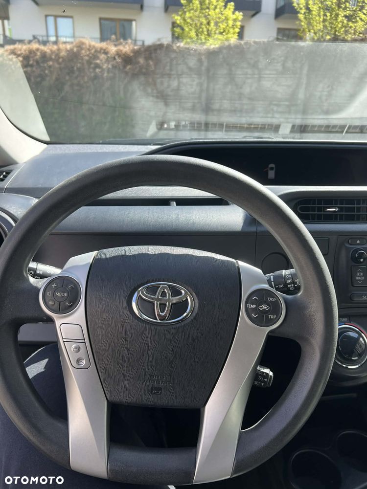 Toyota Prius - 9