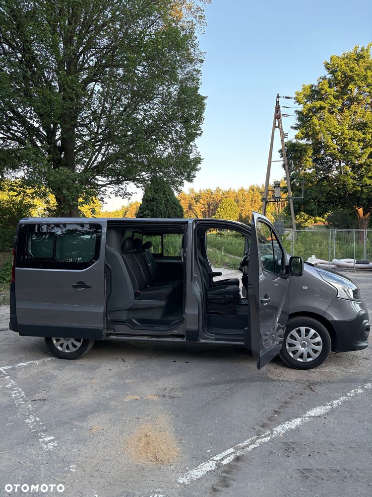 Renault Trafic - 16