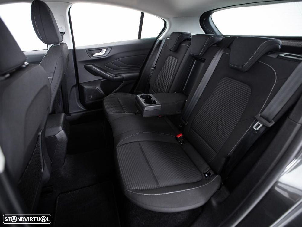 Ford Focus 1.5 TDCi EcoBlue Titanium - 10
