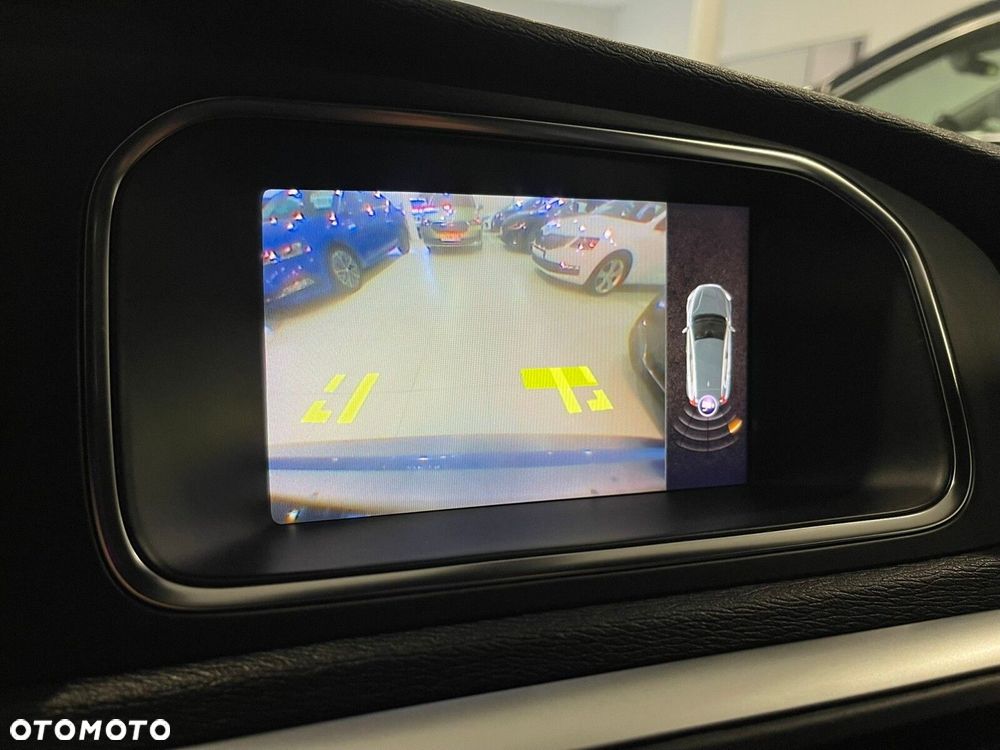 Volvo V40 T4 Drive-E R-Design Momentum - 16