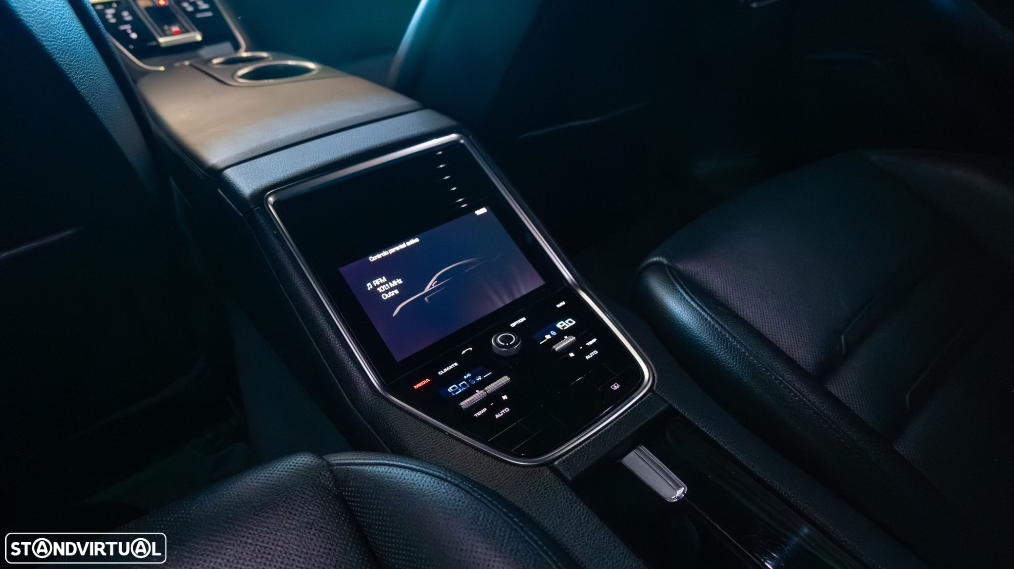 Porsche Panamera 4 Executive - 23
